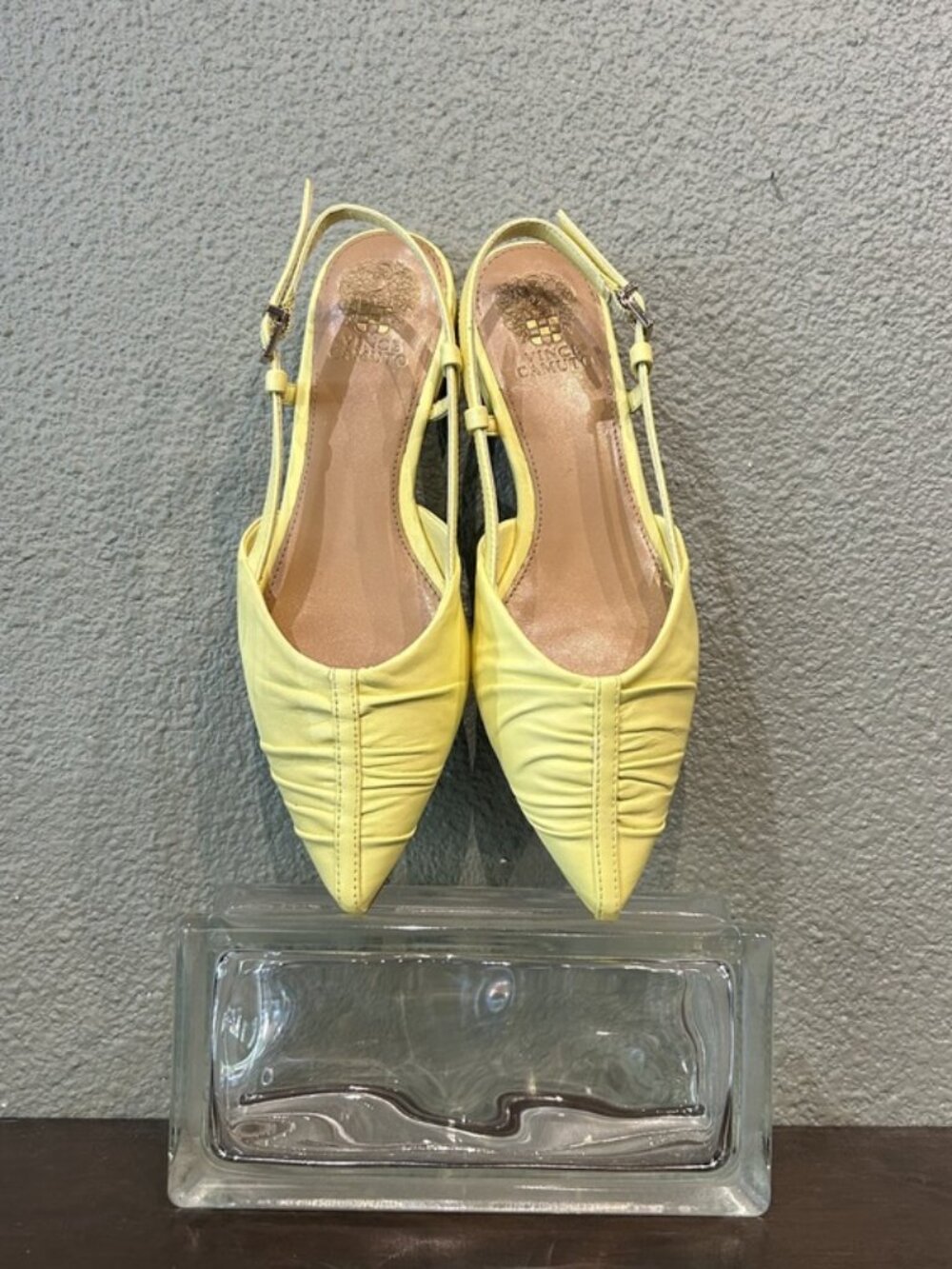 Vince Camuto Agnes Sunshine - Picture 2 of 4